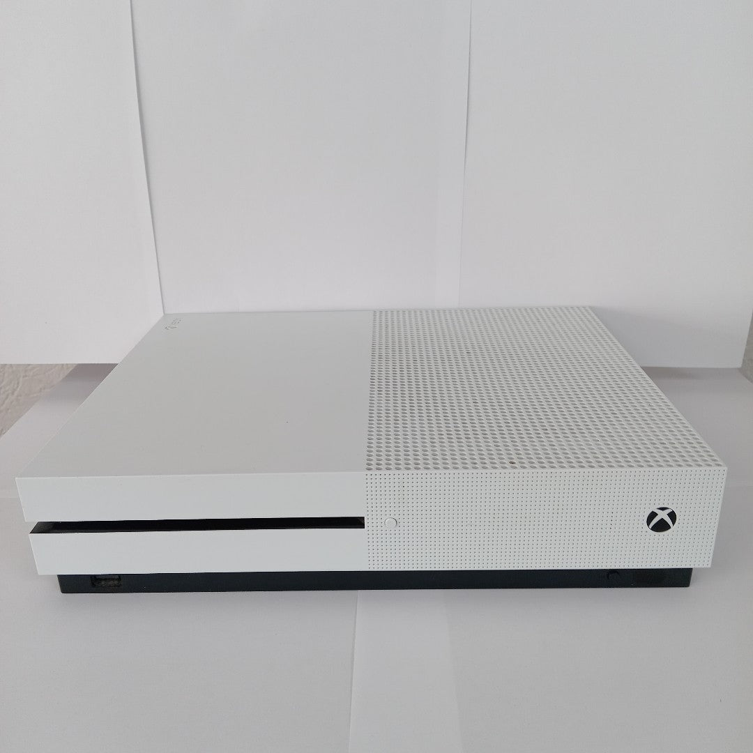 CONSOLA DE VIDEOJUEGO MICROSOFT XBOX ONE S (SEMINUEVO)