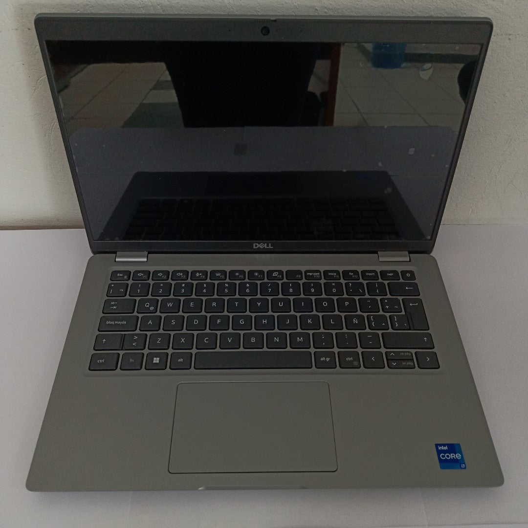 LAPTOP DELL LATITUDE 5430 (2023) (SEMINUEVO)