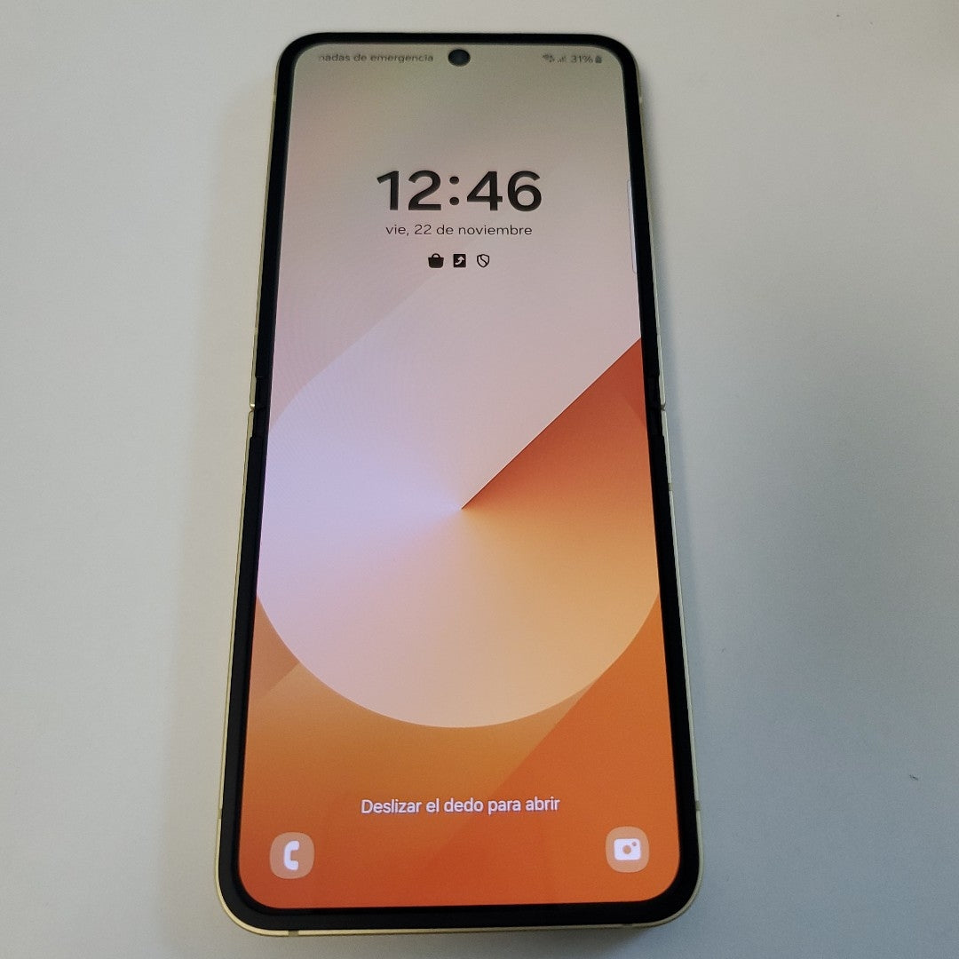 CELULAR SAMSUNG GALAXY Z FLIP6 SM-F741B (2024) 512 GB 12 GB RAM (SEMINUEVO)