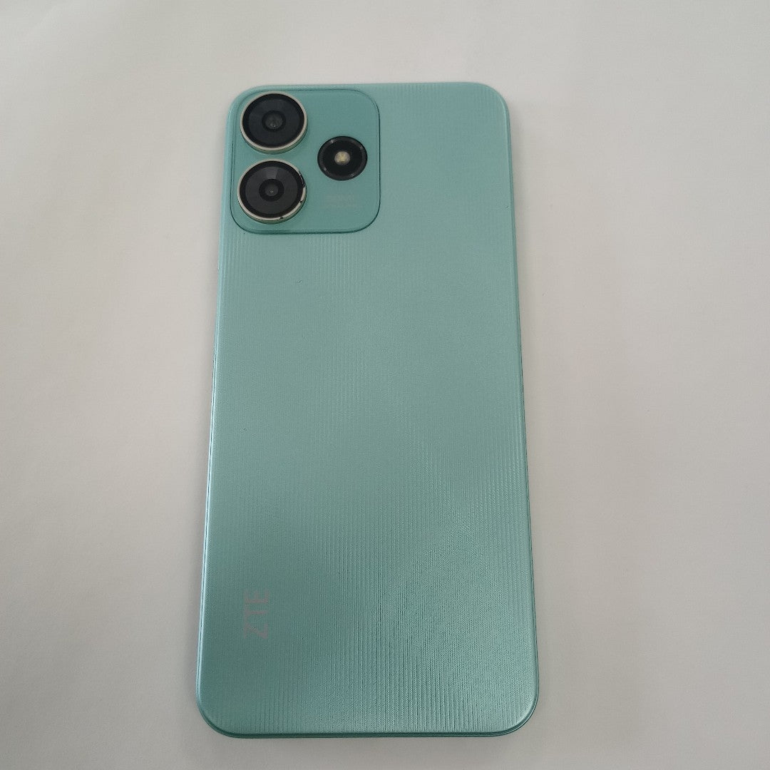CELULAR ZTE BLADE V50 SMART 7060 128 GB 4 GB RAM (SEMINUEVO)