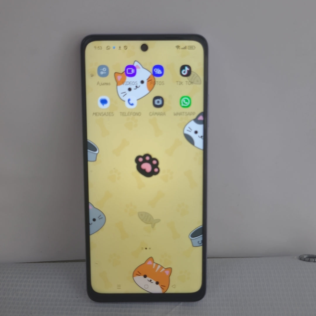 CELULAR OPPO A40 CPH2669 (2024) 256 GB 4 GB RAM (SEMINUEVO)