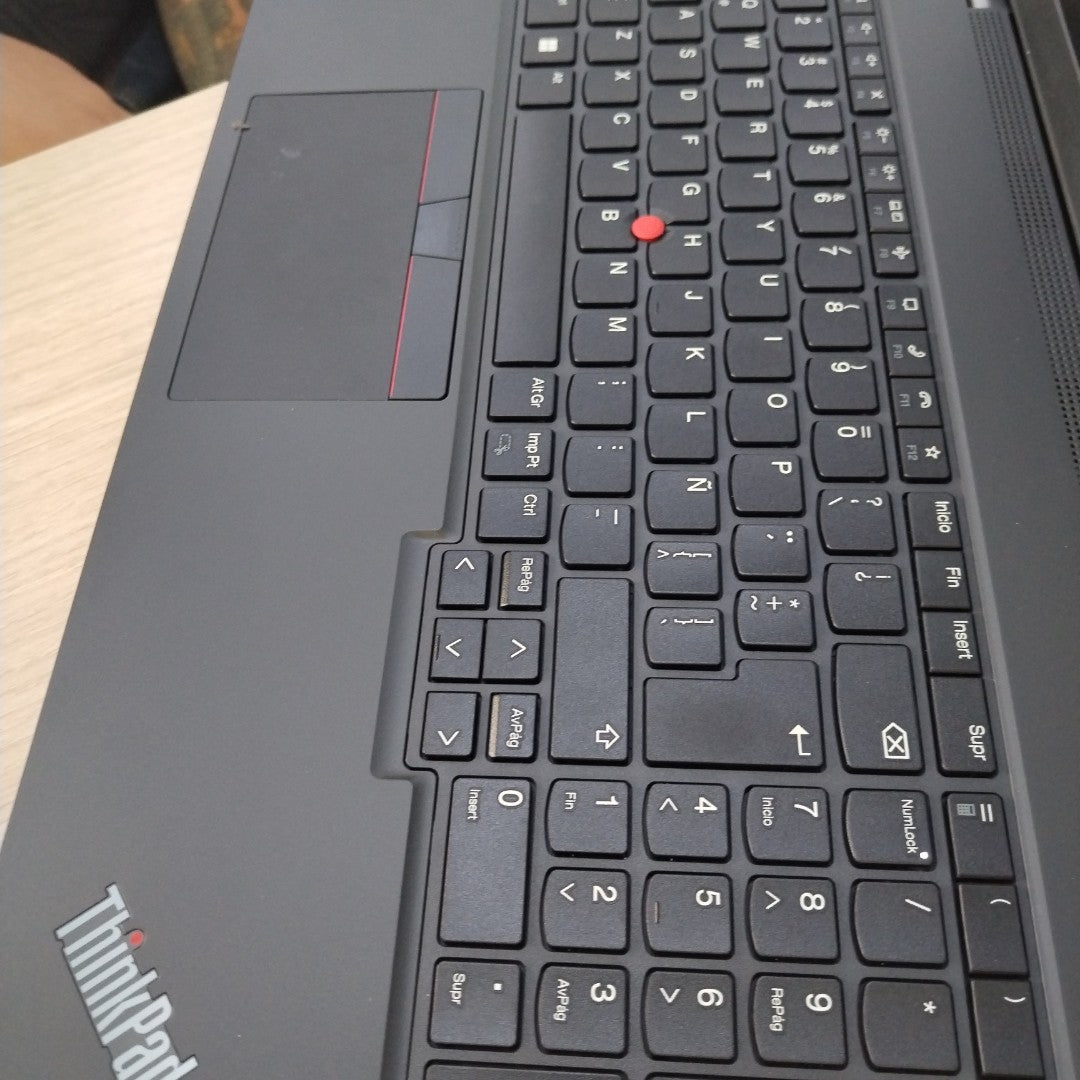 LAPTOP LENOVO THINKPAD L15 GEN 4 (2024) 1 TB 16 GB RAM (SEMINUEVO)