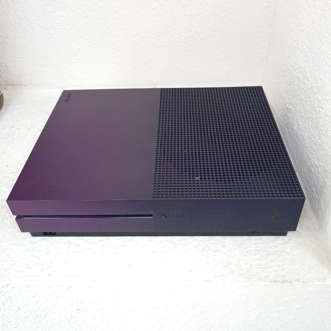 CONSOLA DE VIDEOJUEGO MICROSOFT XBOX ONE S 1 TB (SEMINUEVO)