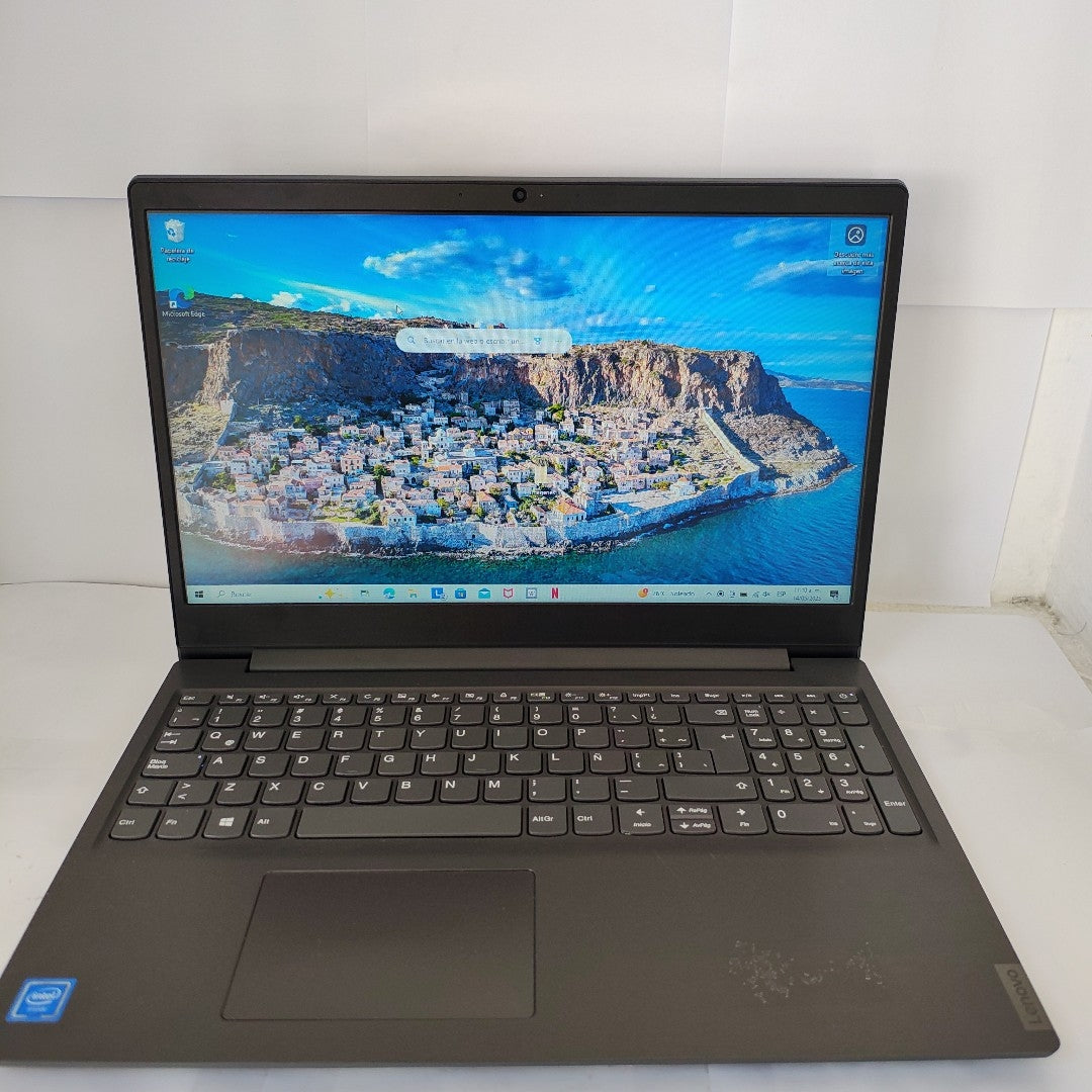 LAPTOP LENOVO V15-IGL (2022) 500 GB 4 GB RAM (SEMINUEVO)