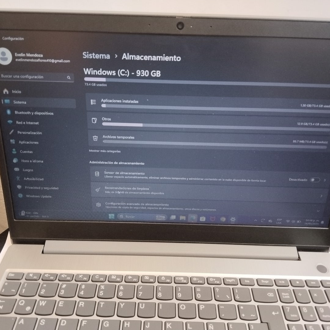LAPTOP LENOVO IDEAPAD 3 15ADA05 (2022) 1 TB 8 GB RAM (SEMINUEVO)