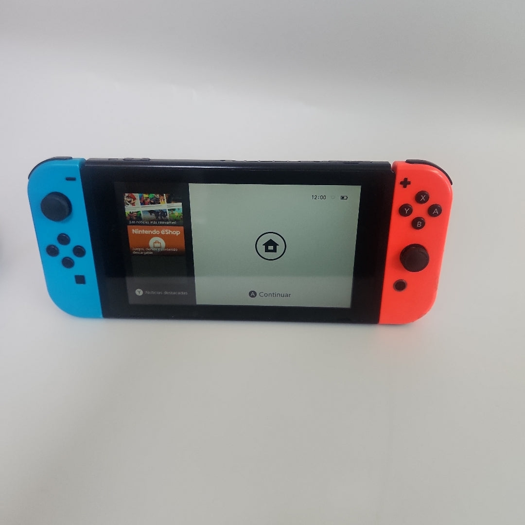 CONSOLA DE VIDEOJUEGO NINTENDO SWITCH 1.1 32 GB (SEMINUEVO)