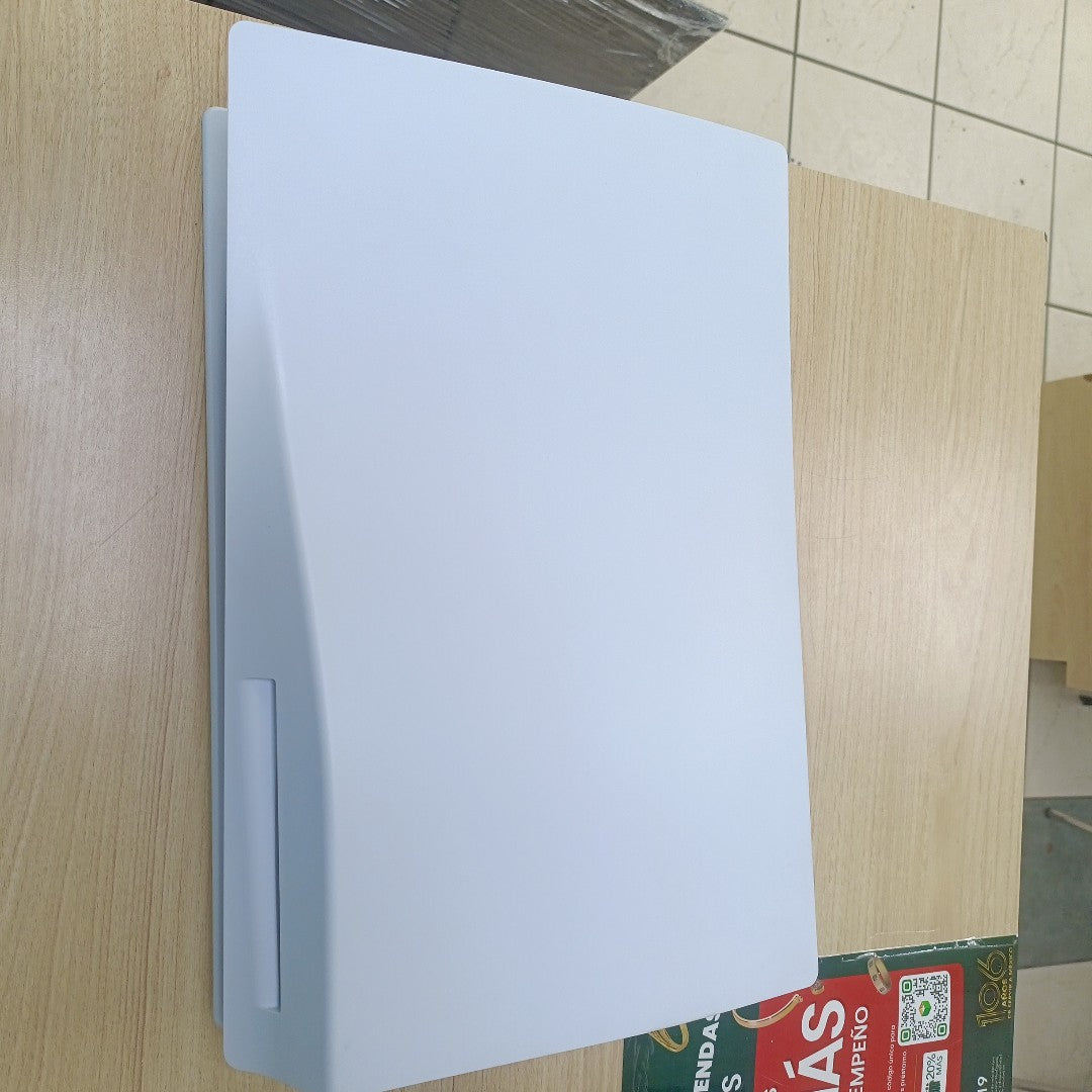 CONSOLA DE VIDEOJUEGO SONY PS5 825 SSD (SEMINUEVO)