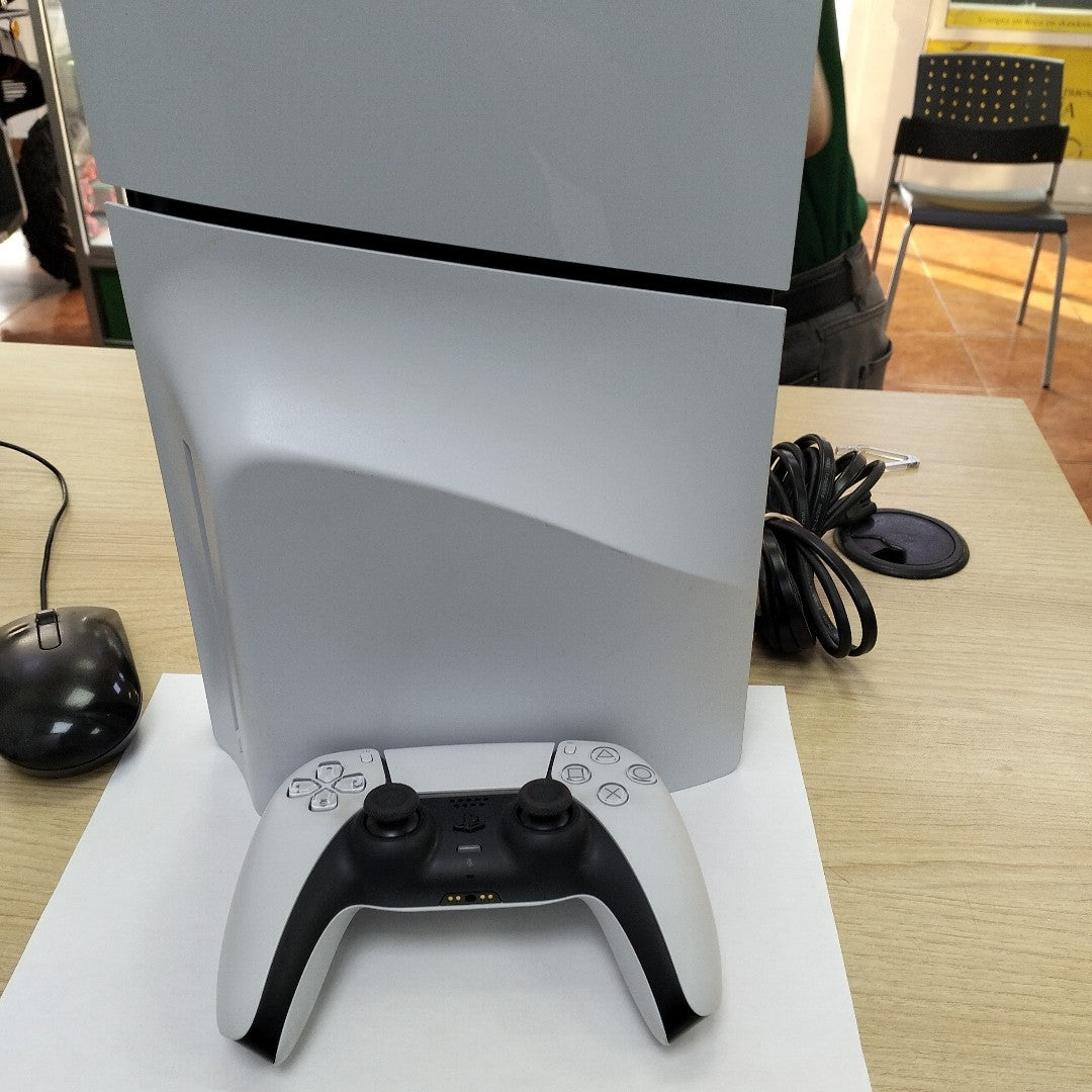 CONSOLA DE VIDEOJUEGO SONY PS5 SLIM 1 TB SSD