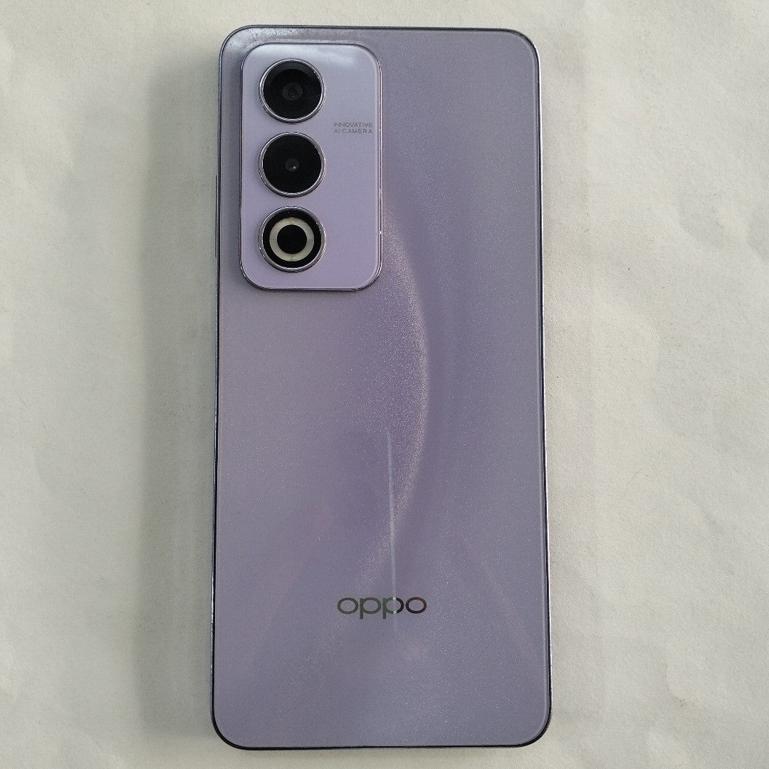 CELULAR OPPO  A80 5G CPH2639 (2024) 256 GB 8 GB RAM (SEMINUEVO)