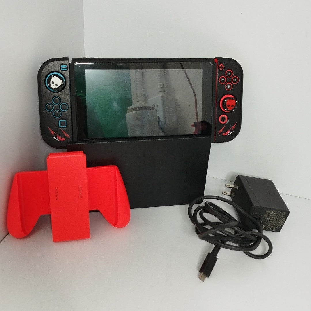 CONSOLA DE VIDEOJUEGO NINTENDO SWITCH 1.1 32 GB (SEMINUEVO)