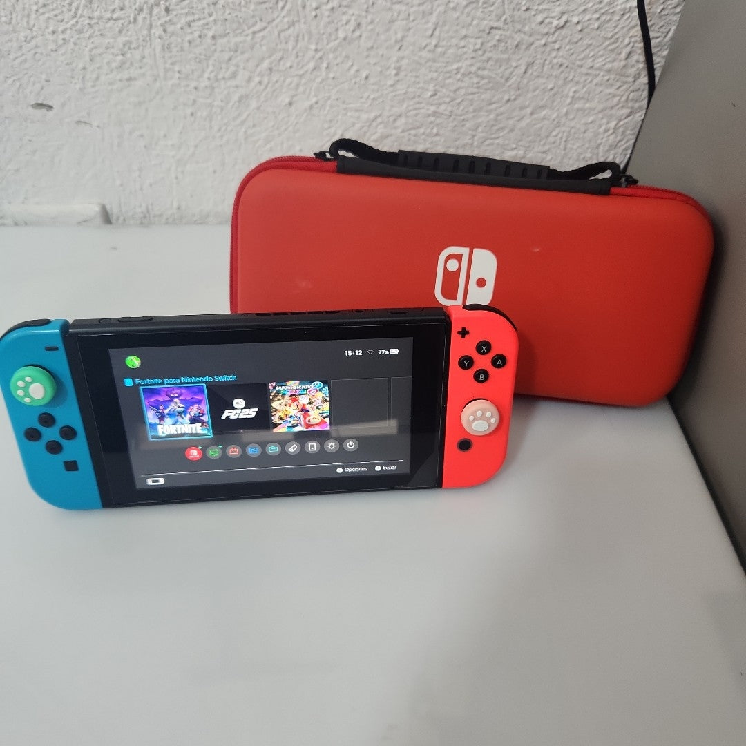 CONSOLA DE VIDEOJUEGO NINTENDO SWITCH 1.1 32 GB (SEMINUEVO)