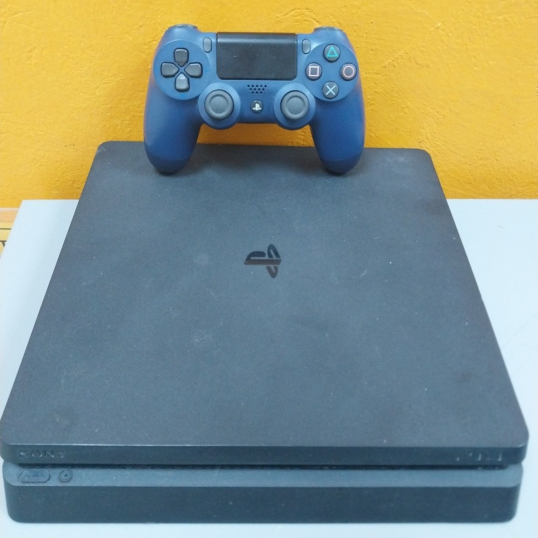 CONSOLA DE VIDEOJUEGO SONY PS4 SLIM 1 TB (SEMINUEVO)