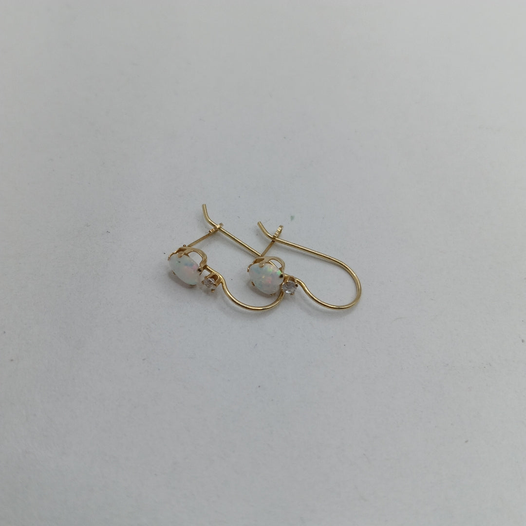 ARETES PAR. ORO. 14 K 0.6 GRMS (SEMINUEVO)