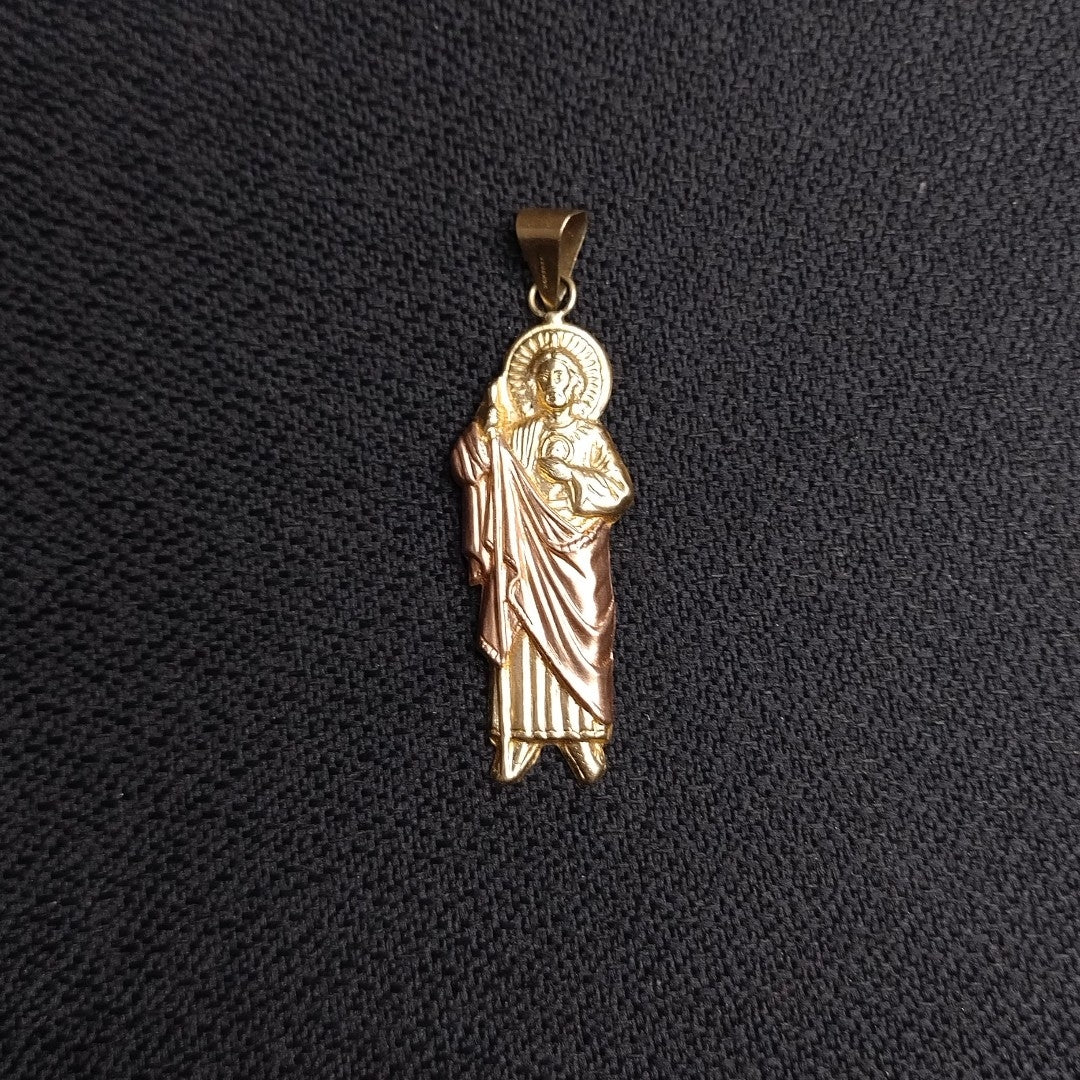 DIJE. ORO COMBINADO. 10 K 3.7 GRMS (SEMINUEVO)