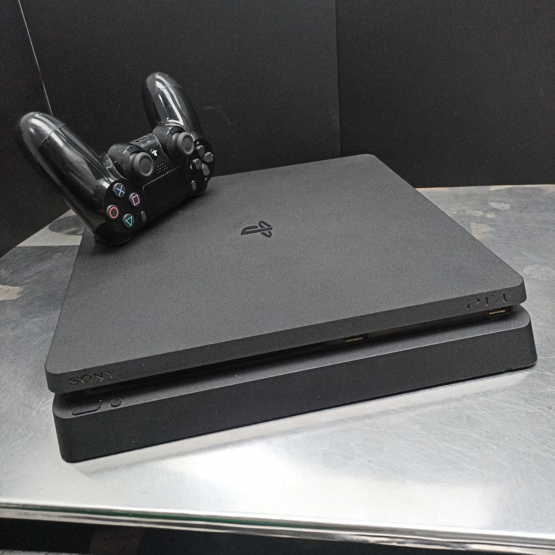 CONSOLA DE VIDEOJUEGO SONY PS4 SLIM 1 TB (SEMINUEVO)
