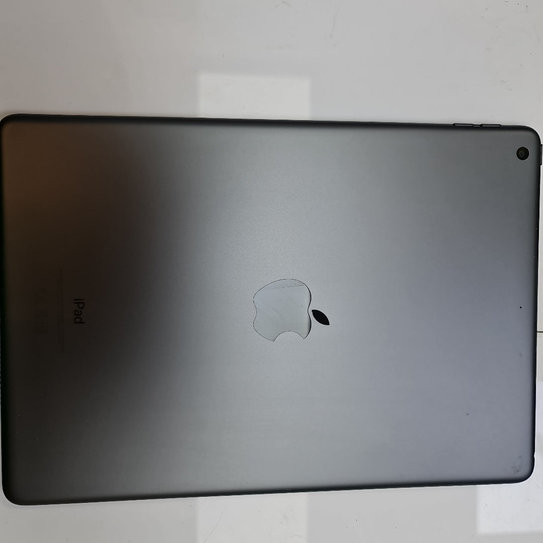 TABLETA APPLE IPAD 9 A2602 (SEMINUEVO)