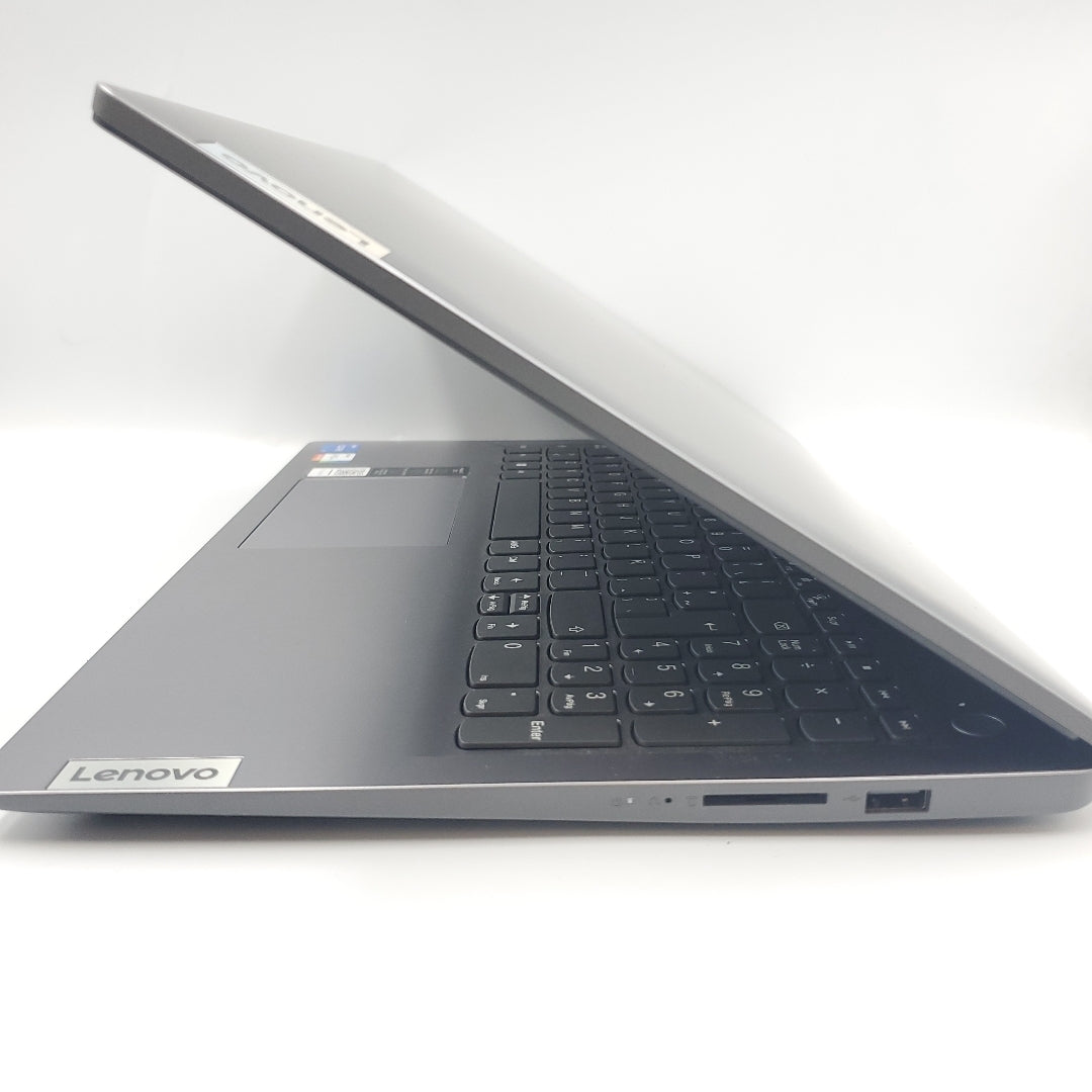 LAPTOP LENOVO IDEAPAD 3 15ITL6 (2022) 512 GB SSD 8 GB RAM (SEMINUEVO)
