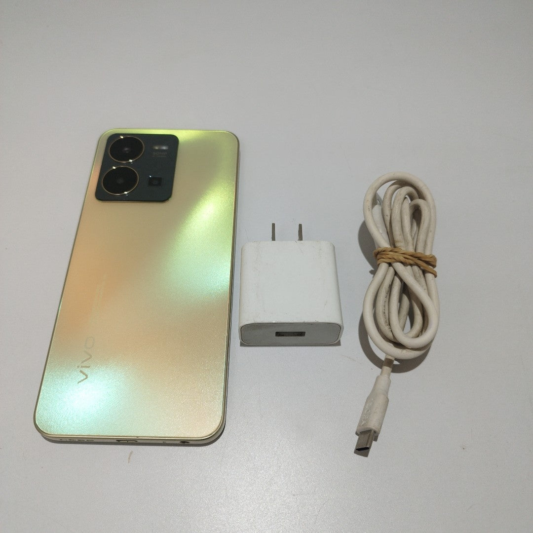 CELULAR VIVO Y35 V2205 128 GB 8 GB RAM (SEMINUEVO)