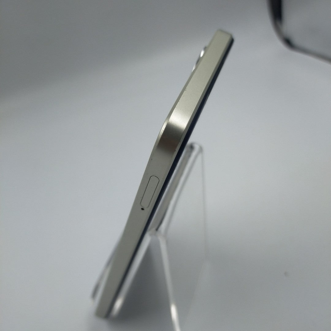 CELULAR OPPO A38 CPH2579 (2023) 128 GB 4 GB RAM (SEMINUEVO)