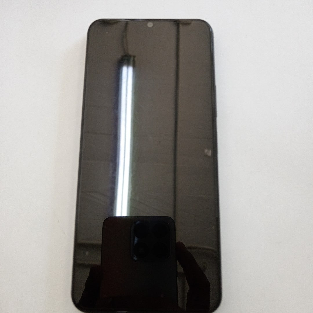 CELULAR VIVO Y18 V2333 256 GB 8 GB RAM (SEMINUEVO)
