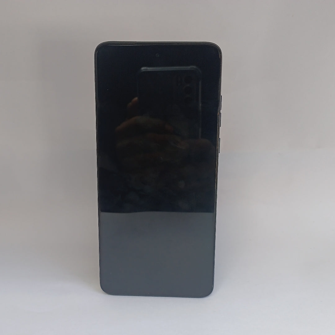 CELULAR MOTOROLA MOTO G84 XT2347-1 (2023) 256 GB 8 GB RAM (SEMINUEVO)