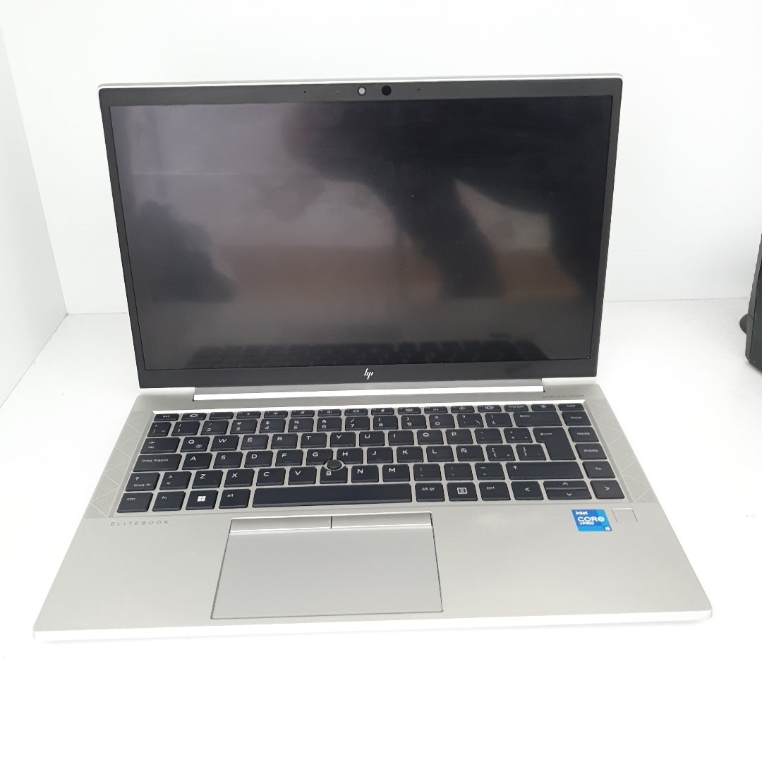 LAPTOP HP ELITEBOOK 840 G8 (2023) 256 GB SSD 16 GB RAM (SEMINUEVO)