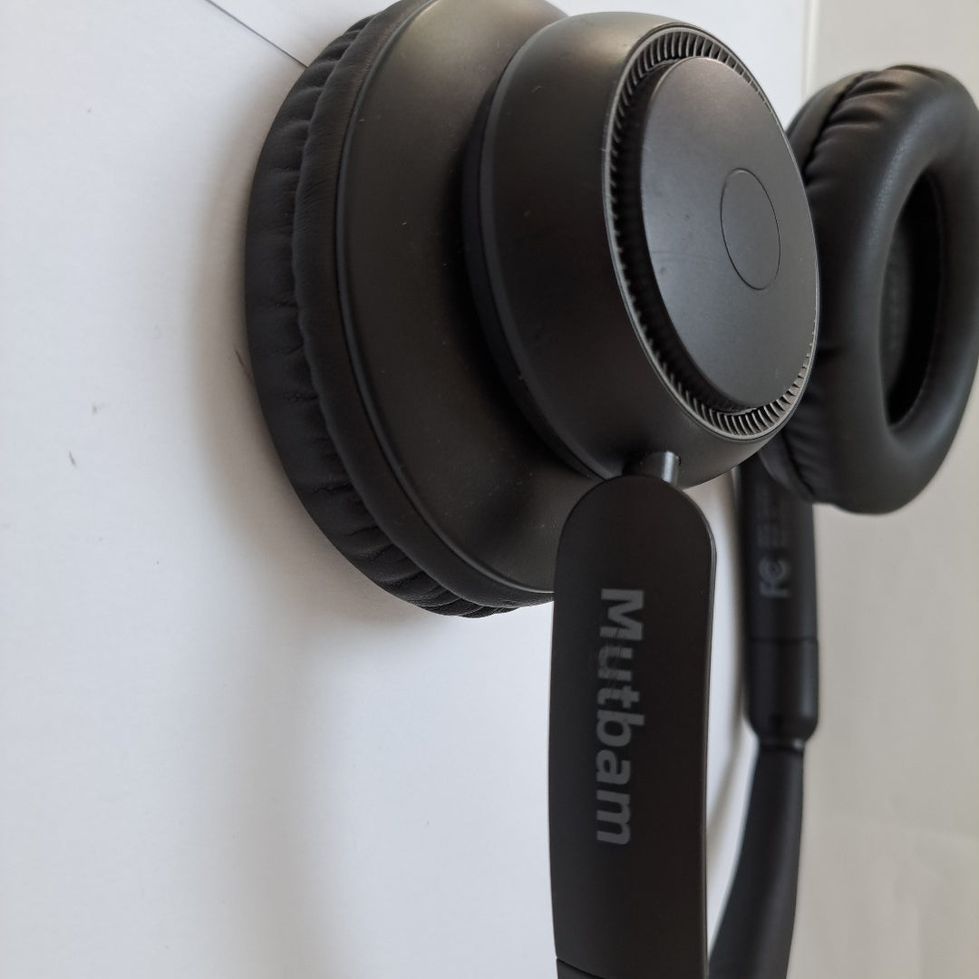 AUDIFONOS OTRAS MARCAS OTROS MODELOS INALAMBRICO OVER EAR (SEMINUEVO)