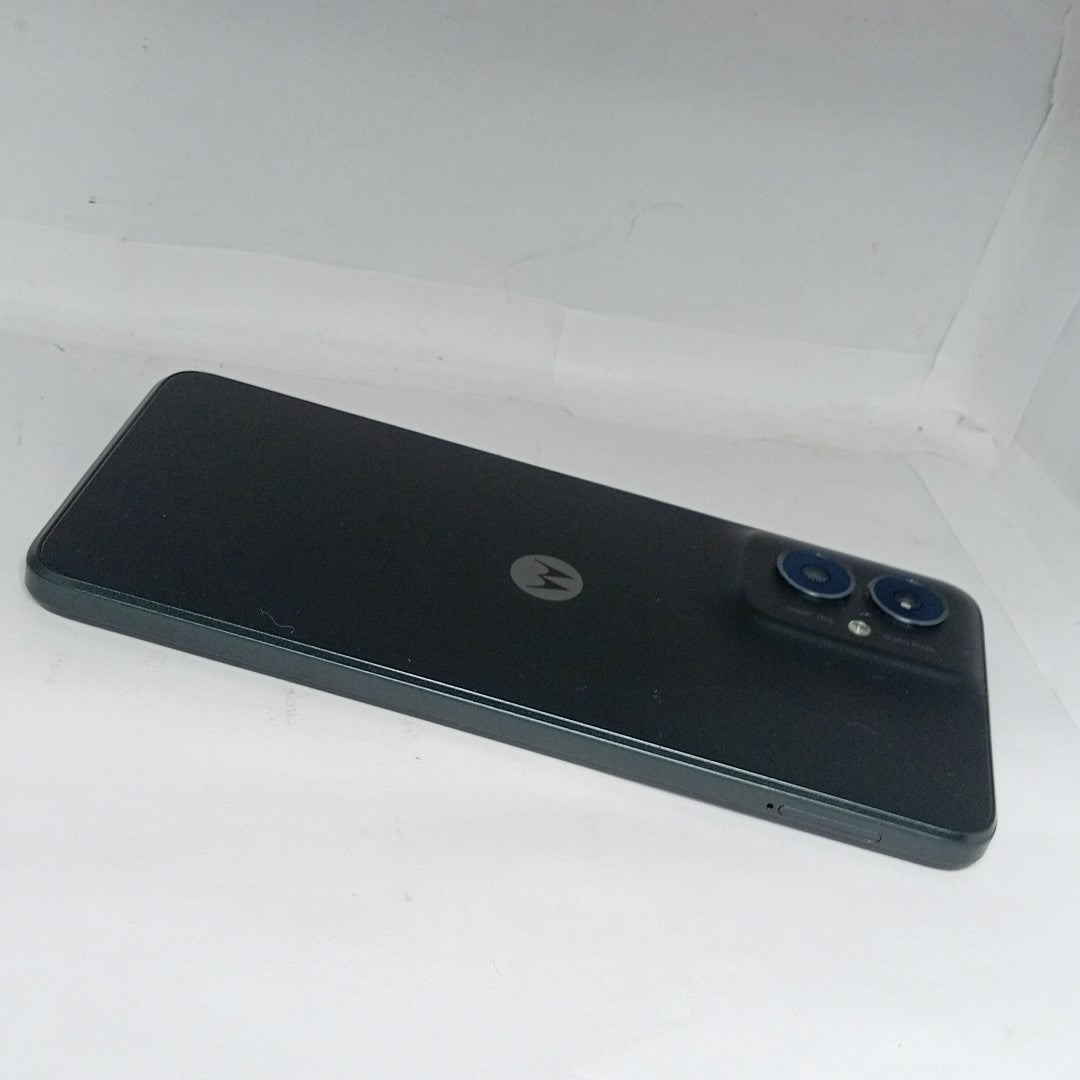 CELULAR MOTOROLA MOTO G55 5G XT2435-1(2024) 256 GB 8 GB RAM (SEMINUEVO)