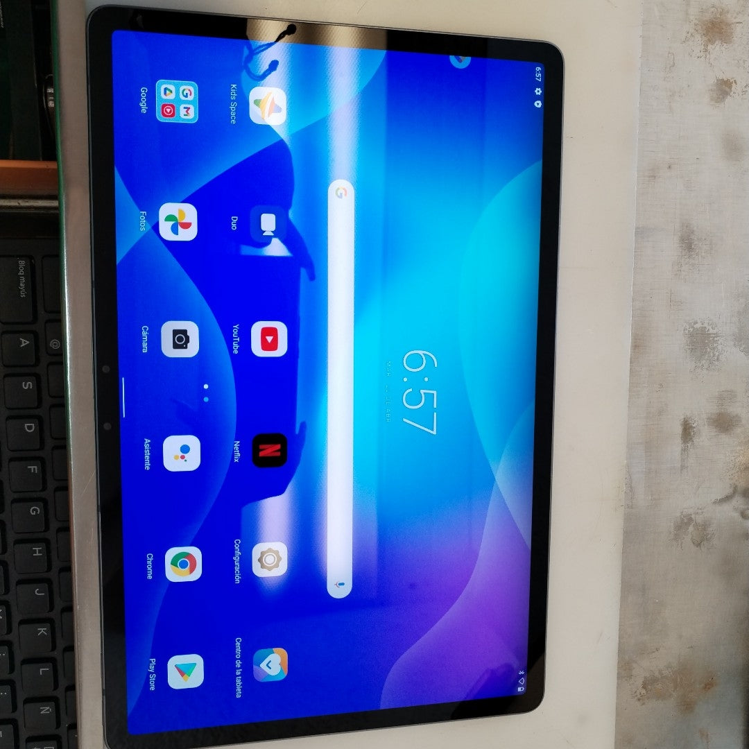 TABLETA LENOVO TAB P11 PRO TB-J706F 128 GB 6 GB RAM (SEMINUEVO)