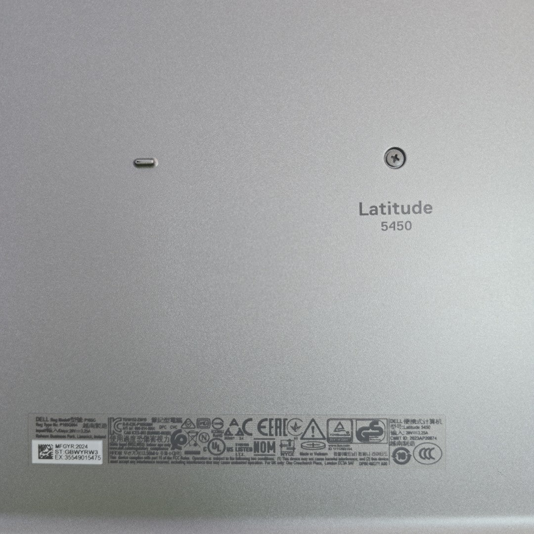 LAPTOP DELL LATITUDE 5450 (2024) 512 GB SSD 16 GB RAM (SEMINUEVO)