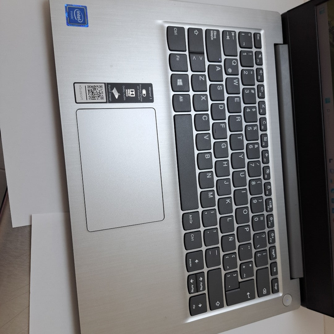 LAPTOP LENOVO IDEAPAD 3 14IGL05 (2022) 1 TB 8 GB RAM (SEMINUEVO)
