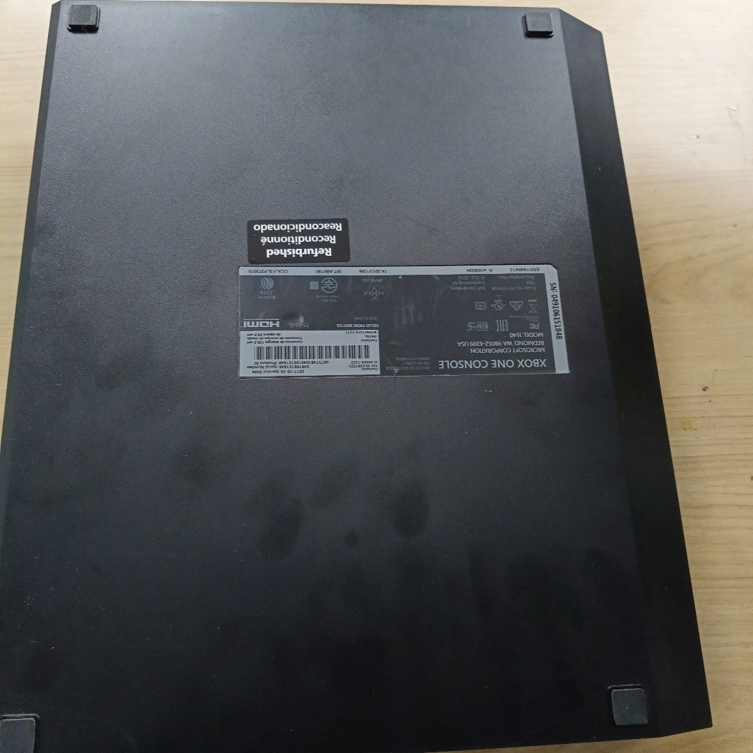 CONSOLA DE VIDEOJUEGO MICROSOFT XBOX ONE 1 TB (SEMINUEVO)