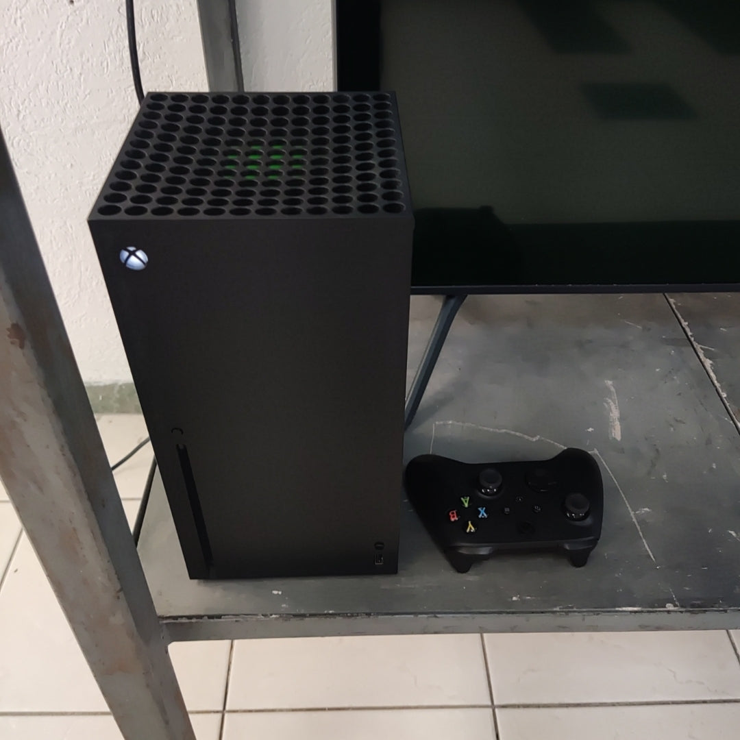 CONSOLA DE VIDEOJUEGO MICROSOFT XBOX SERIES X 1 TB SSD (SEMINUEVO)