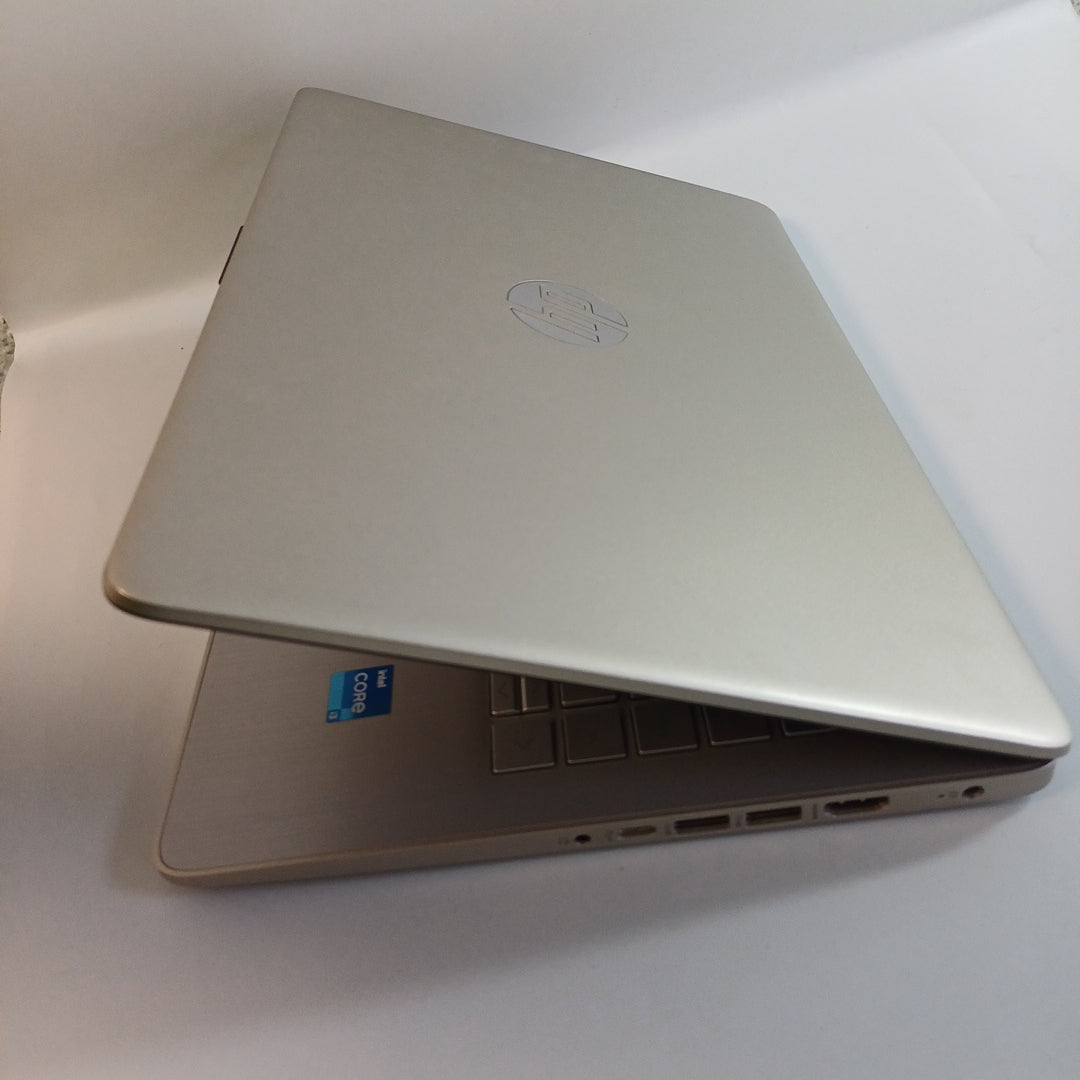 LAPTOP HP 14-DQ2502LA (2022) 256 GB SSD 8 GB RAM (SEMINUEVO)