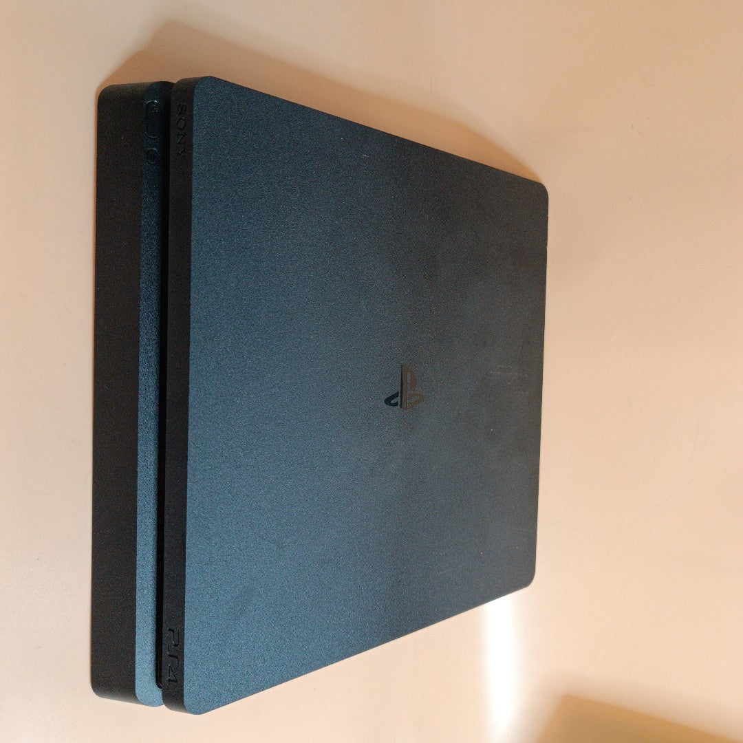 CONSOLA DE VIDEOJUEGO SONY PS4 SLIM 1 TB (SEMINUEVO)