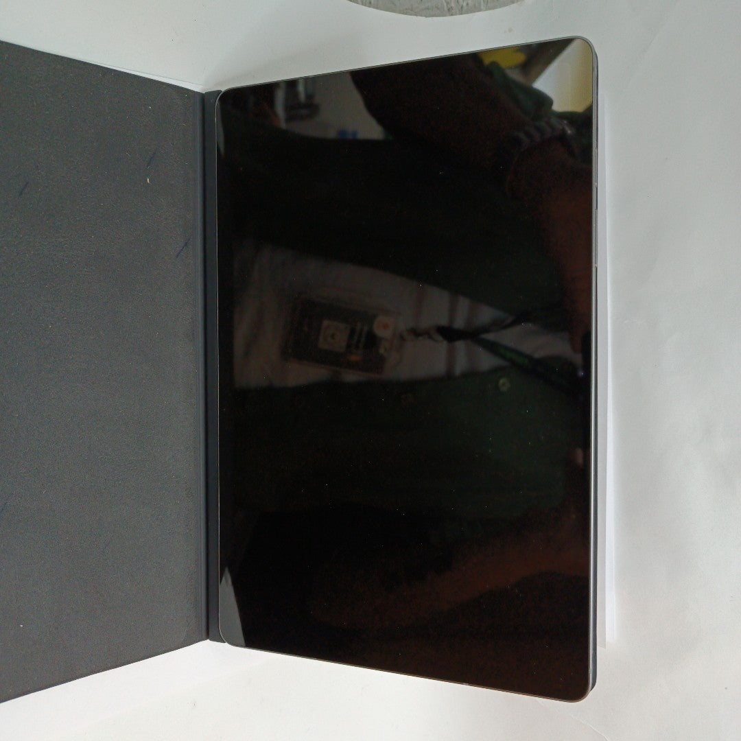 TABLETA SAMSUNG GALAXY TAB S9 FE SM-X510 (2023) 256 GB 8 GB RAM (SEMINUEVO)