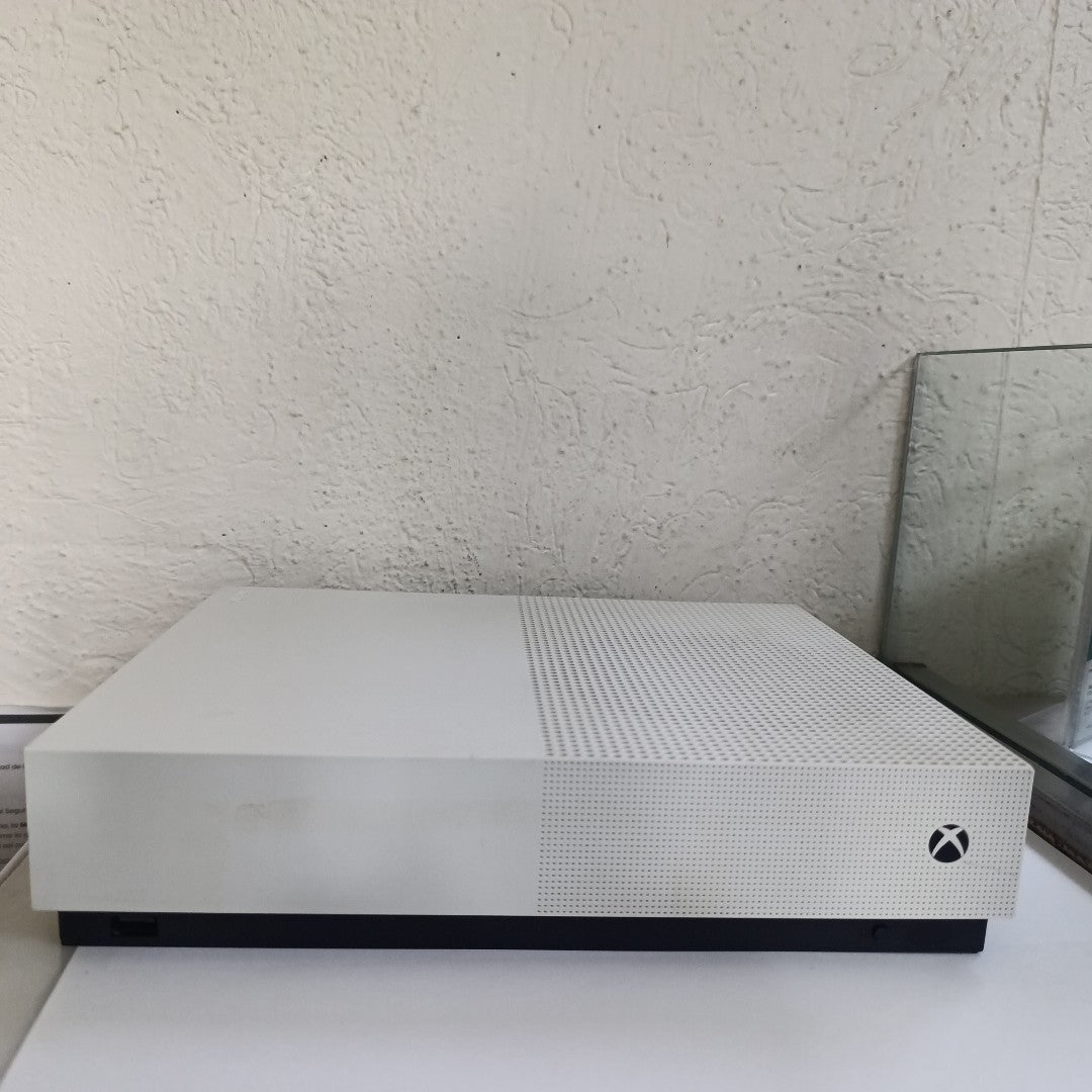 CONSOLA DE VIDEOJUEGO MICROSOFT XBOX ONE S ALL DIGITAL 1 TB (SEMINUEVO)