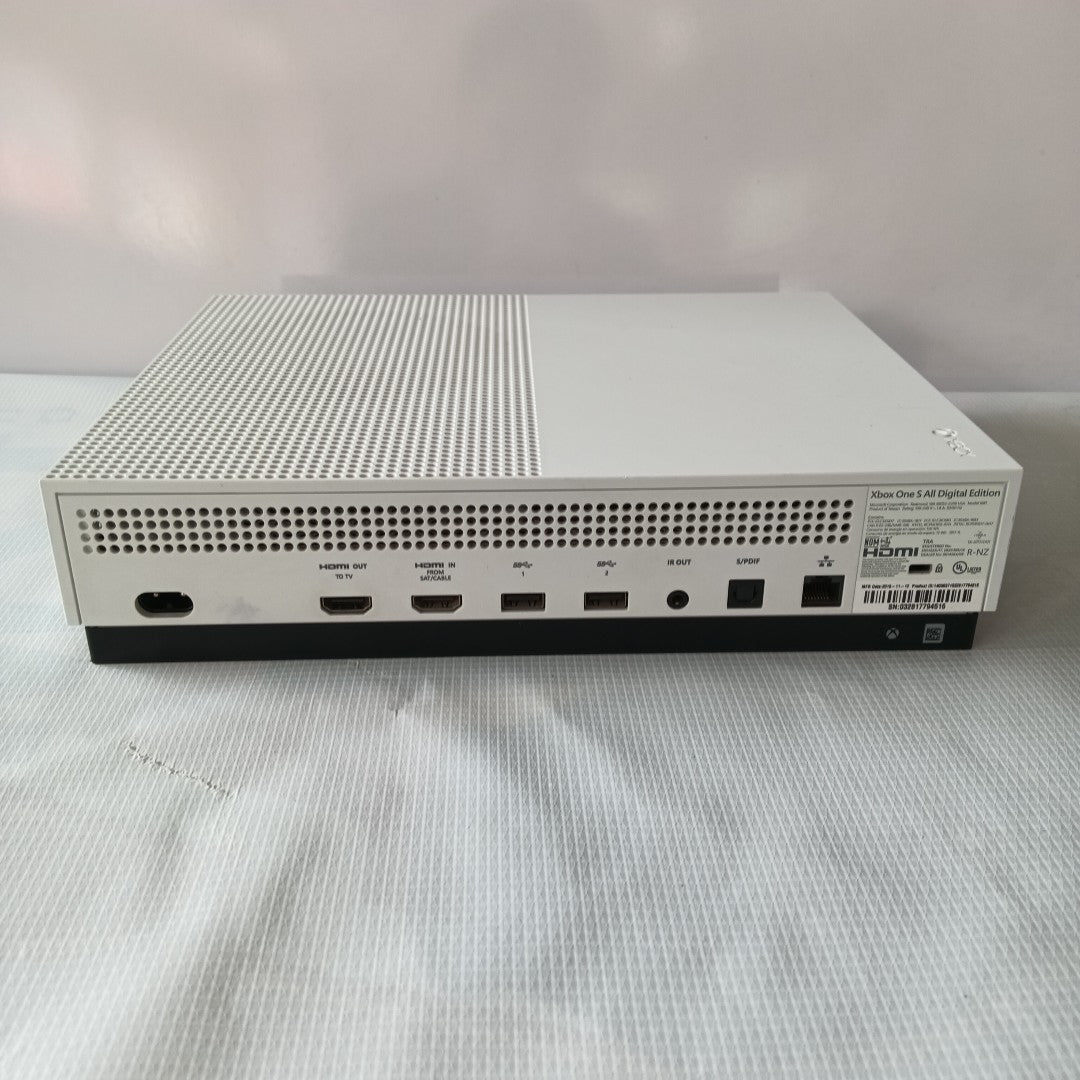CONSOLA DE VIDEOJUEGO MICROSOFT XBOX ONE S ALL DIGITAL 1 TB (SEMINUEVO)