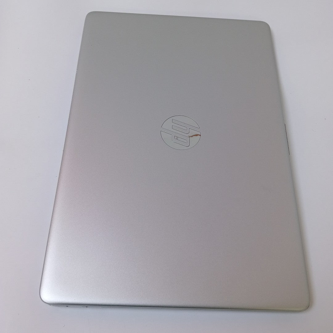 LAPTOP HP 15-EF2507LA (2024) 512 GB SSD 8 GB RAM (SEMINUEVO)
