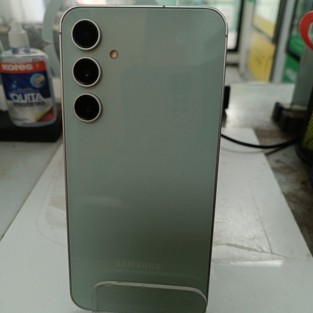 CELULAR SAMSUNG GALAXY S23 FE SM-S711B (2023) 128 GB 8 GB RAM (SEMINUEVO)