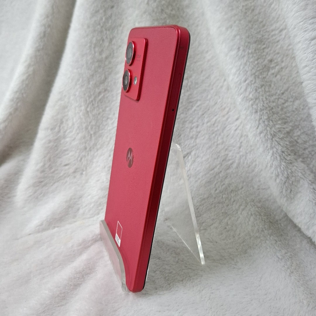 CELULAR MOTOROLA MOTO G84 XT2347-1 (2023) 256 GB 8 GB RAM (SEMINUEVO)