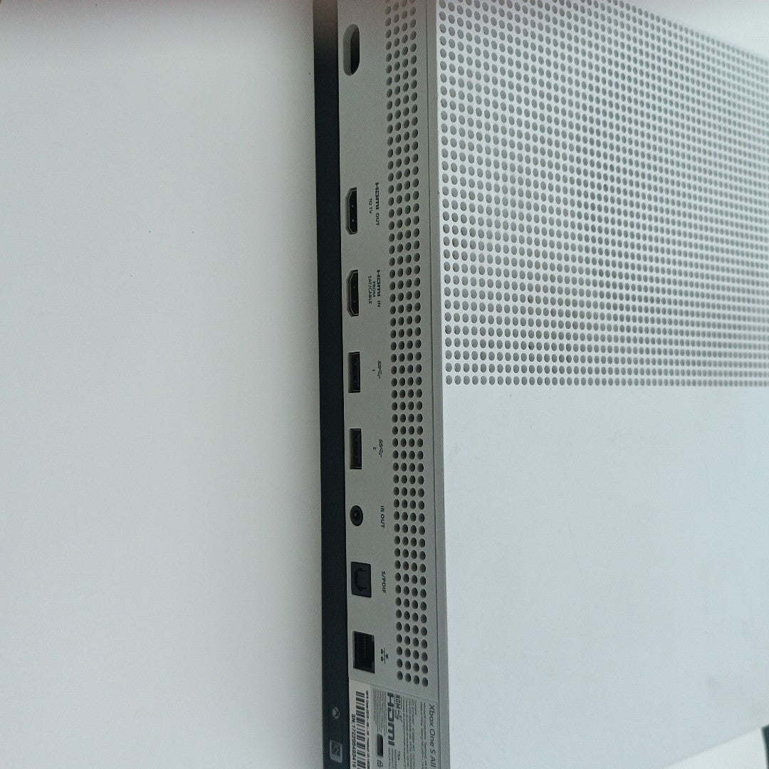 CONSOLA DE VIDEOJUEGO MICROSOFT XBOX ONE S ALL DIGITAL (SEMINUEVO)