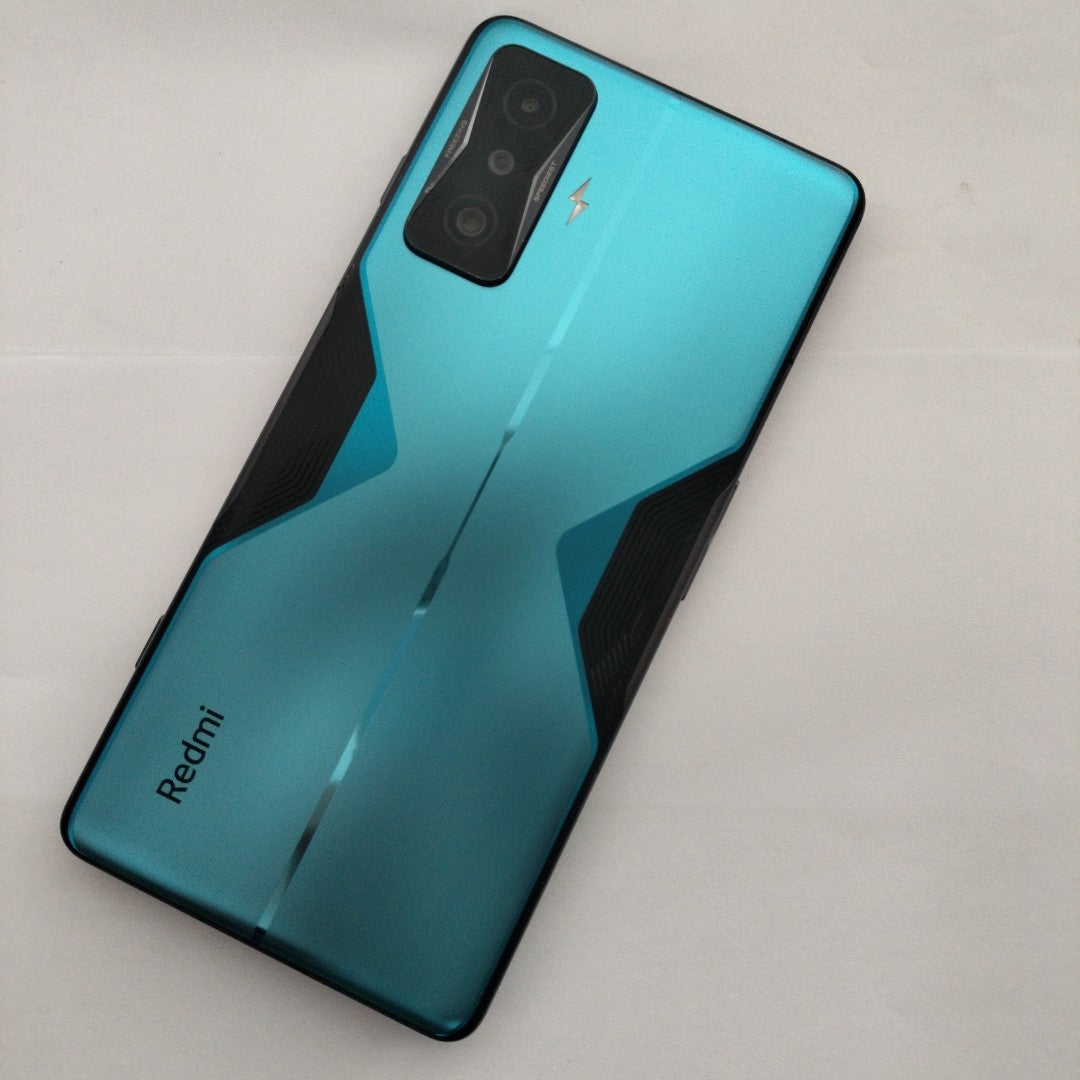 CELULAR XIAOMI POCO F4 GT 21121210G 256 GB 12 GB RAM (SEMINUEVO)