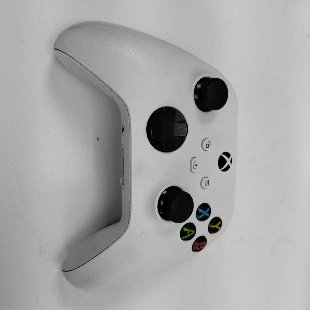 CONSOLA DE VIDEOJUEGO MICROSOFT XBOX ONE S 1 TB (SEMINUEVO)