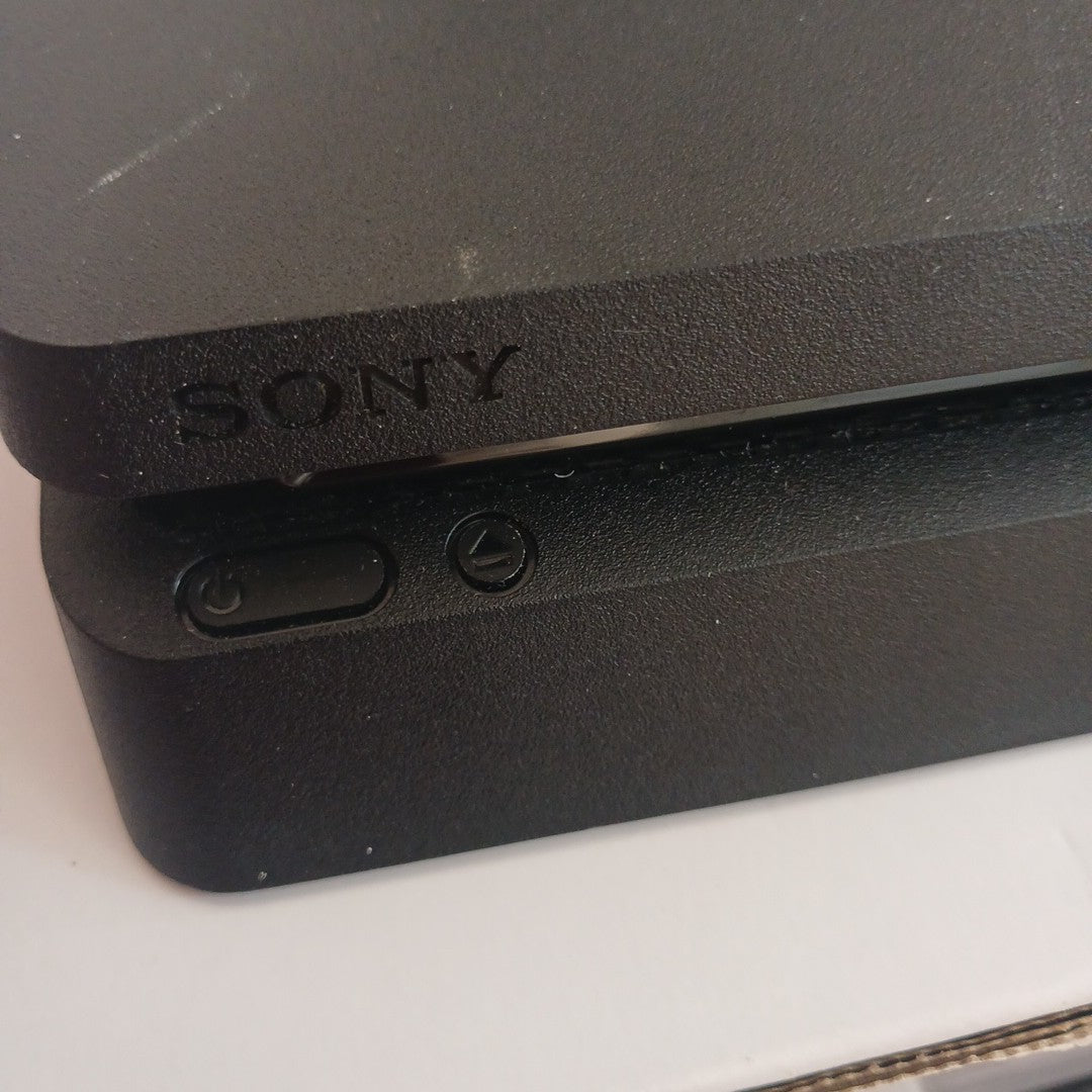 CONSOLA DE VIDEOJUEGO SONY PS4 SLIM 1 TB (SEMINUEVO)