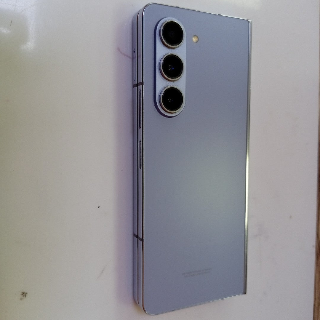 CELULAR SAMSUNG GALAXY Z FOLD5 SM-F946B (2023) 512 GB 12 GB RAM (SEMINUEVO)