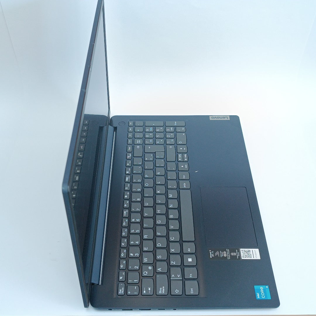 LAPTOP LENOVO IDEAPAD 1 15IAU7 (2023) 1 TB SSD 8 GB RAM (SEMINUEVO)