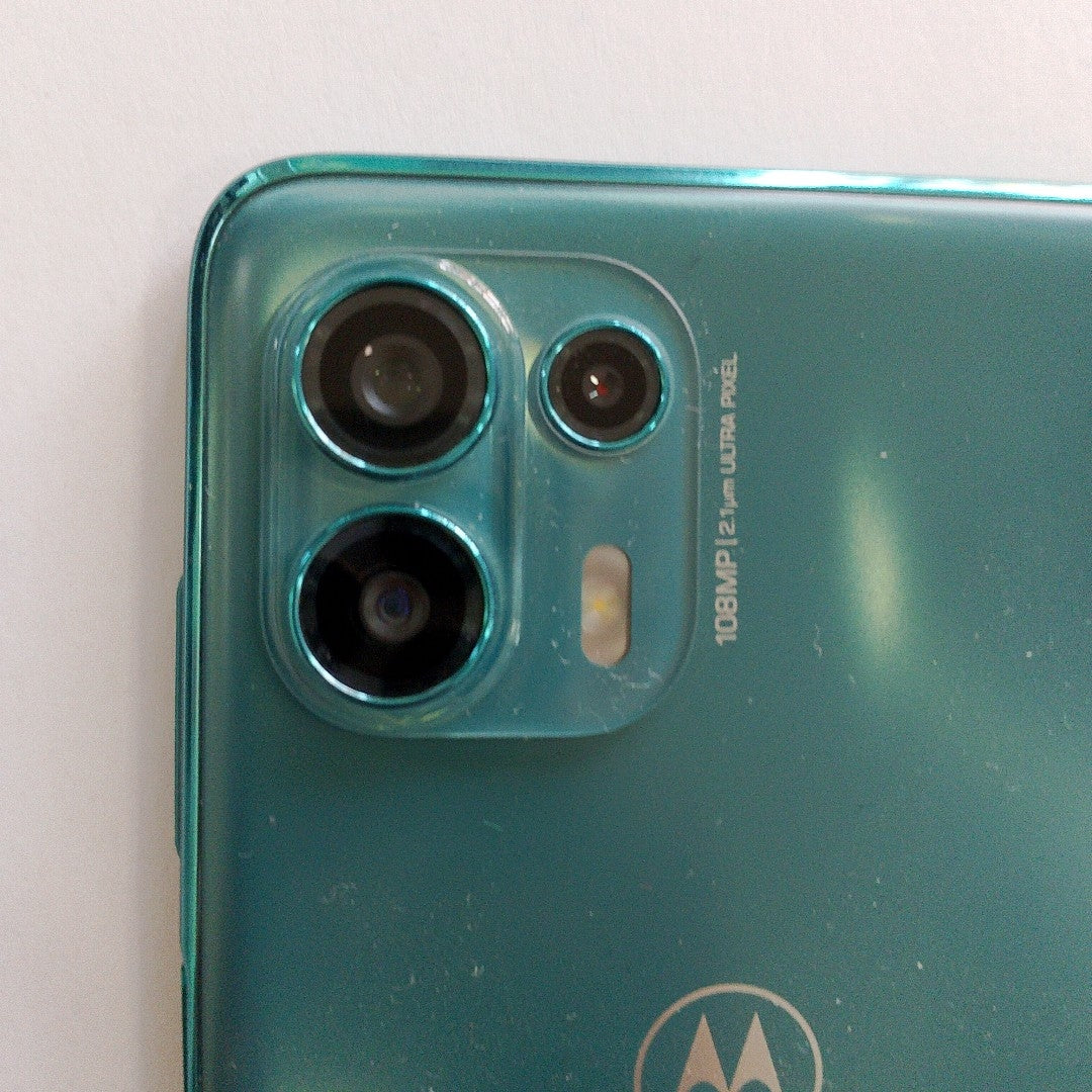 CELULAR MOTOROLA EDGE 20 LITE XT2139-1 128 GB 6 GB RAM (SEMINUEVO)