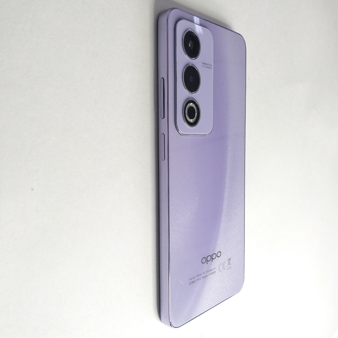 CELULAR OPPO A80 5G CPH2639 (2024) 256 GB 8 GB RAM (SEMINUEVO)