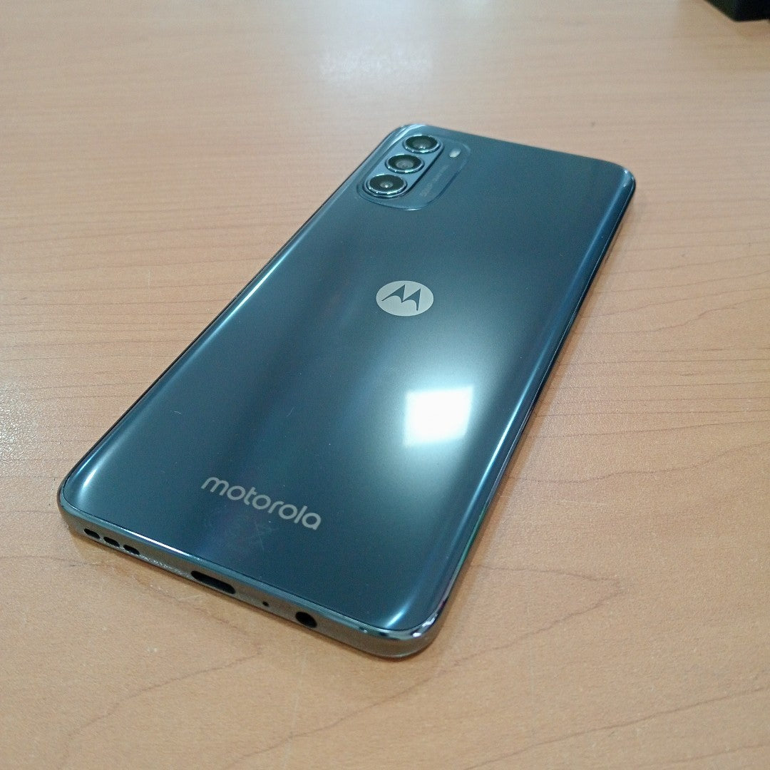 CELULAR MOTOROLA MOTO G52 XT2221-2 256 GB 6 GB RAM (SEMINUEVO)
